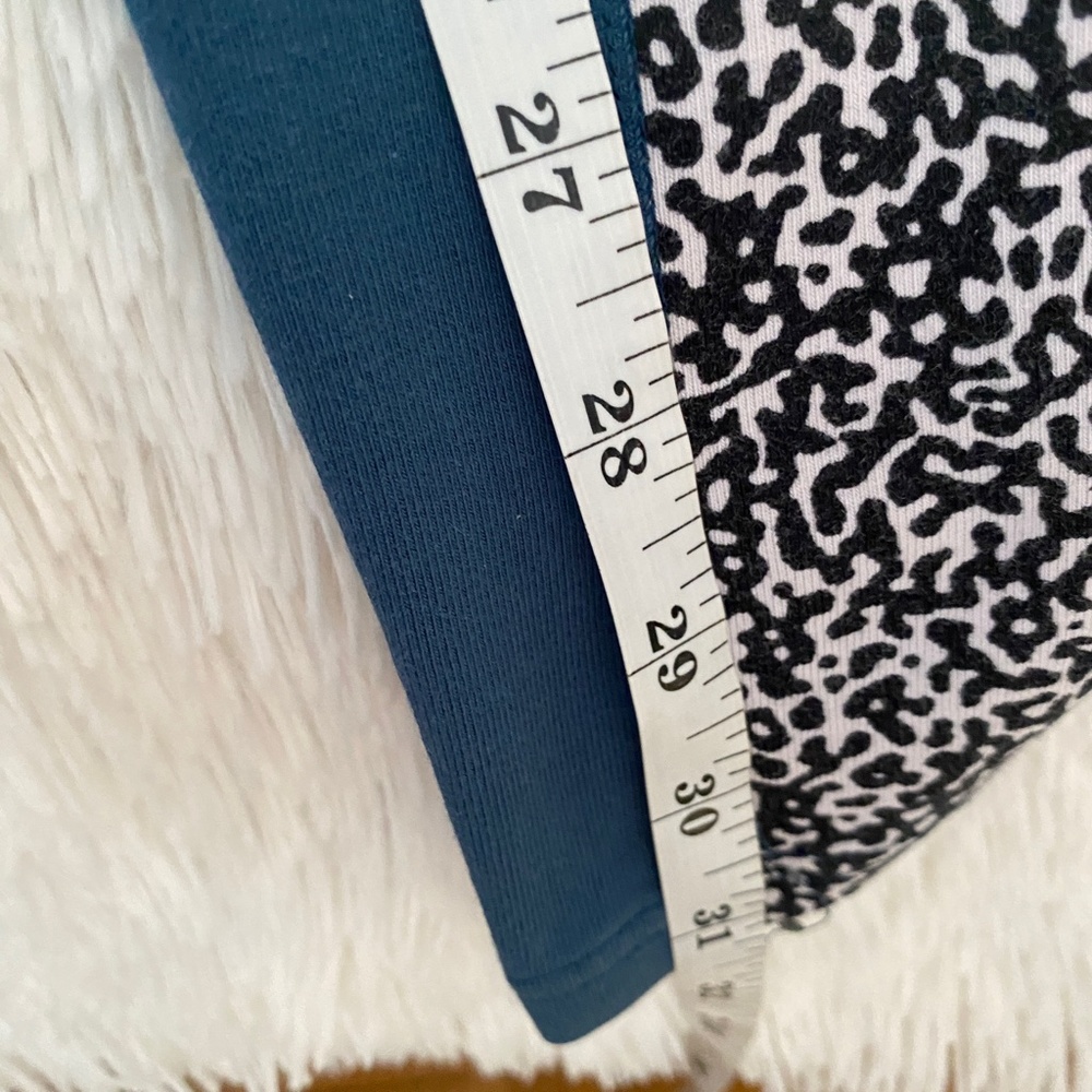 NIKE Stirrup Leggings Leg-a-see Leggings Deep Teal & Animal Print XS - Picture 11 of 11